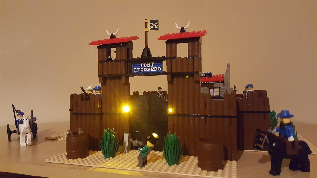 Fort Legoredo 3