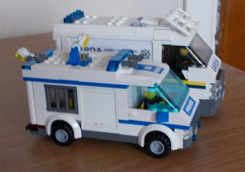 Garda Van with 7286 Prisoner Transport